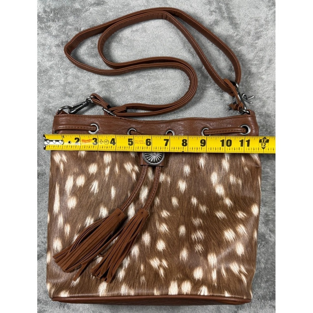 Angel Ranch Deer Print Concealed Carry Bucket Bag Brown Purse D330001102 - Picture 4 of 16